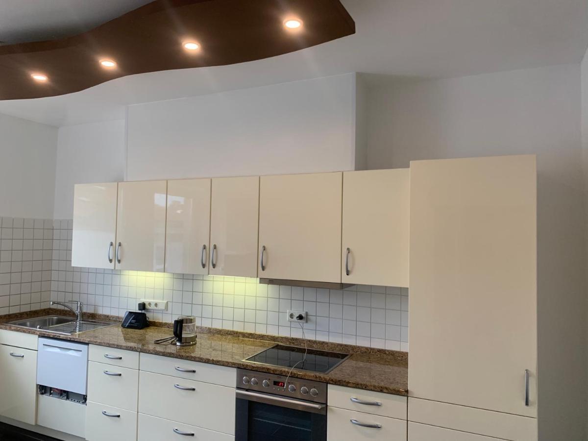 Mainpark Apartment 4 Schlafzimmer Bis Zu 10 Personen Direkt Ueber Aschaffapartment Bei Aschaffenburg Mainaschaff Extérieur photo