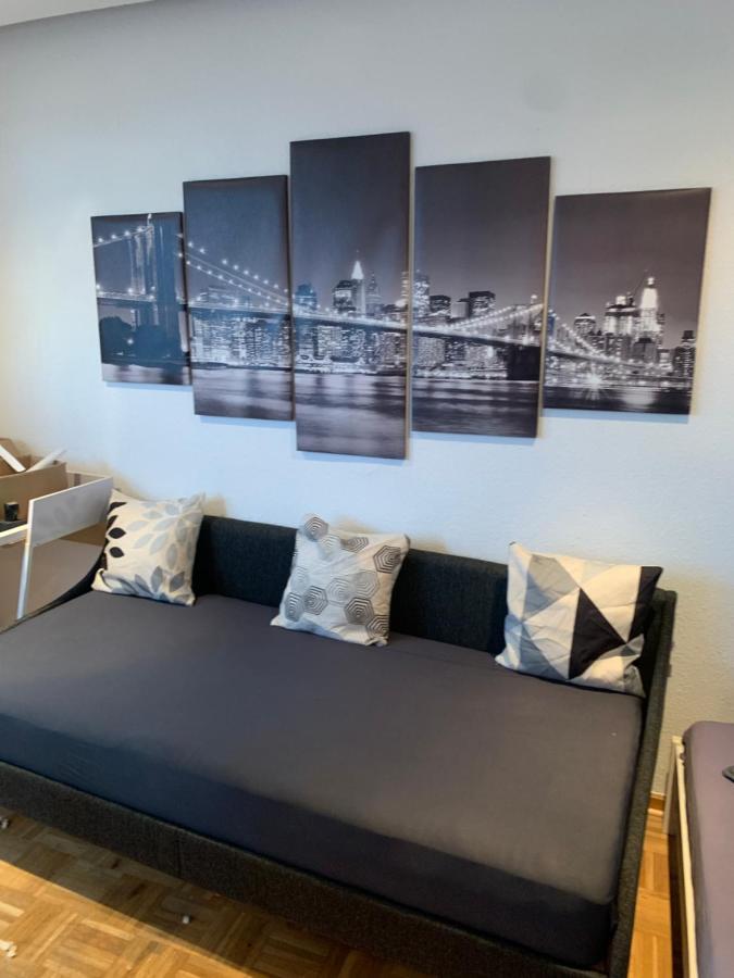 Mainpark Apartment 4 Schlafzimmer Bis Zu 10 Personen Direkt Ueber Aschaffapartment Bei Aschaffenburg Mainaschaff Extérieur photo