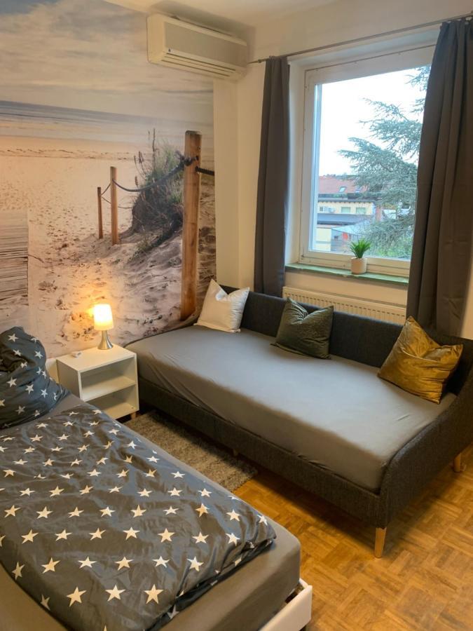Mainpark Apartment 4 Schlafzimmer Bis Zu 10 Personen Direkt Ueber Aschaffapartment Bei Aschaffenburg Mainaschaff Extérieur photo
