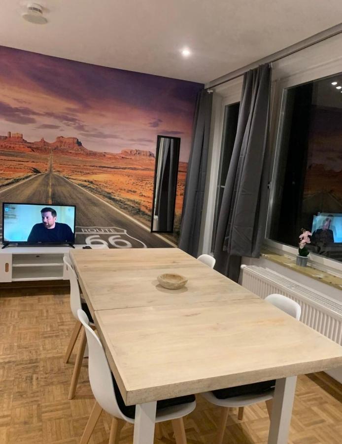 Mainpark Apartment 4 Schlafzimmer Bis Zu 10 Personen Direkt Ueber Aschaffapartment Bei Aschaffenburg Mainaschaff Extérieur photo