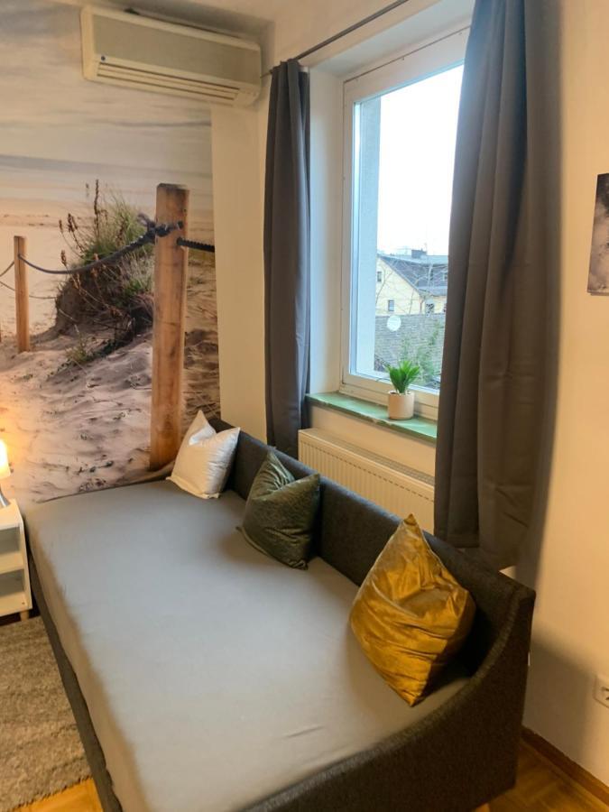 Mainpark Apartment 4 Schlafzimmer Bis Zu 10 Personen Direkt Ueber Aschaffapartment Bei Aschaffenburg Mainaschaff Extérieur photo