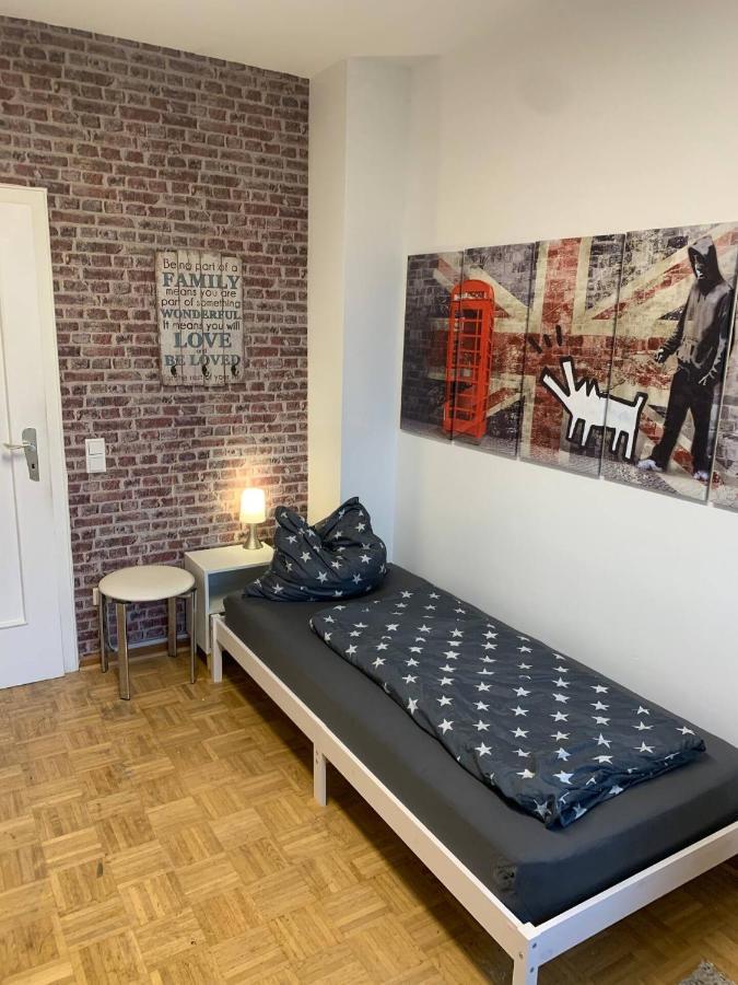 Mainpark Apartment 4 Schlafzimmer Bis Zu 10 Personen Direkt Ueber Aschaffapartment Bei Aschaffenburg Mainaschaff Extérieur photo