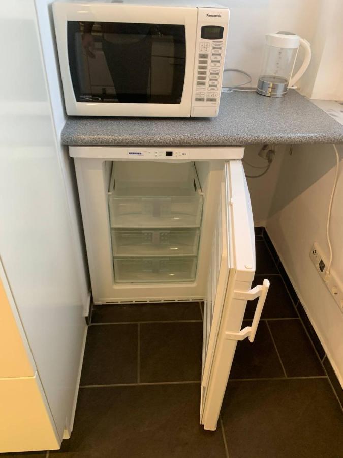 Mainpark Apartment 4 Schlafzimmer Bis Zu 10 Personen Direkt Ueber Aschaffapartment Bei Aschaffenburg Mainaschaff Extérieur photo