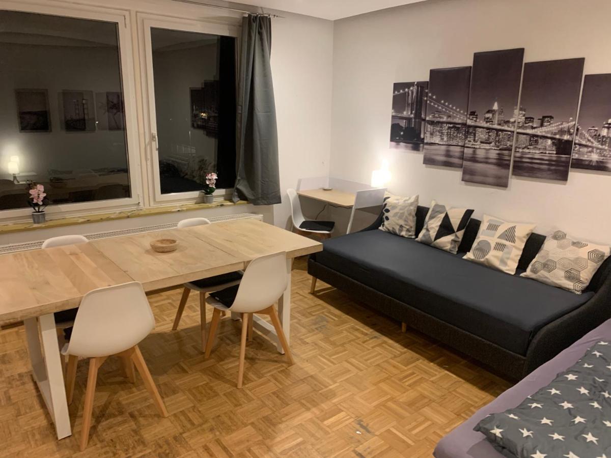 Mainpark Apartment 4 Schlafzimmer Bis Zu 10 Personen Direkt Ueber Aschaffapartment Bei Aschaffenburg Mainaschaff Extérieur photo