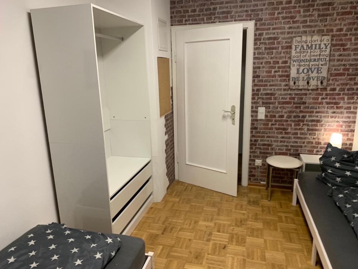 Mainpark Apartment 4 Schlafzimmer Bis Zu 10 Personen Direkt Ueber Aschaffapartment Bei Aschaffenburg Mainaschaff Extérieur photo